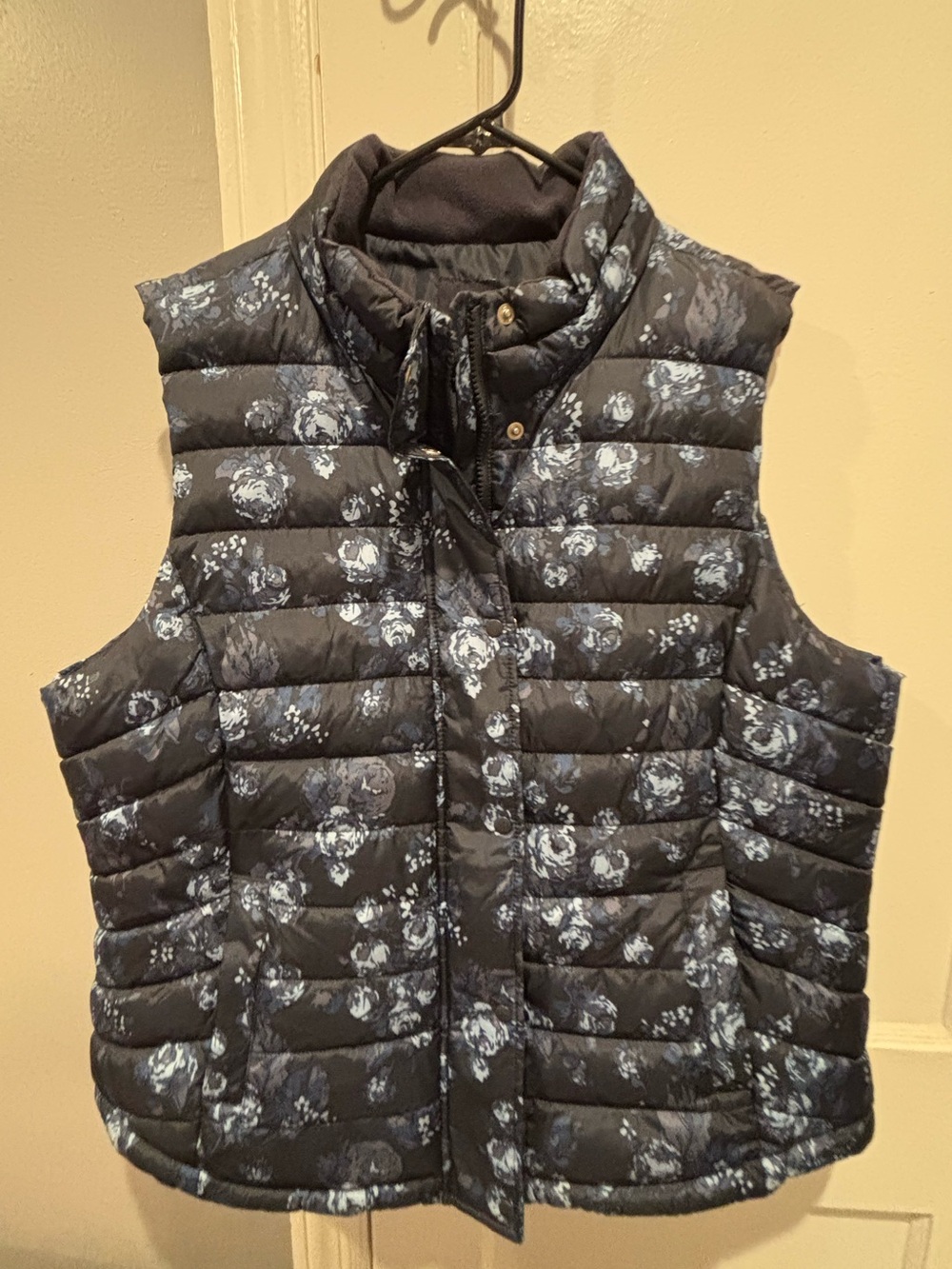 GAP Quilted Floral Puffer Vest - Navy Blue